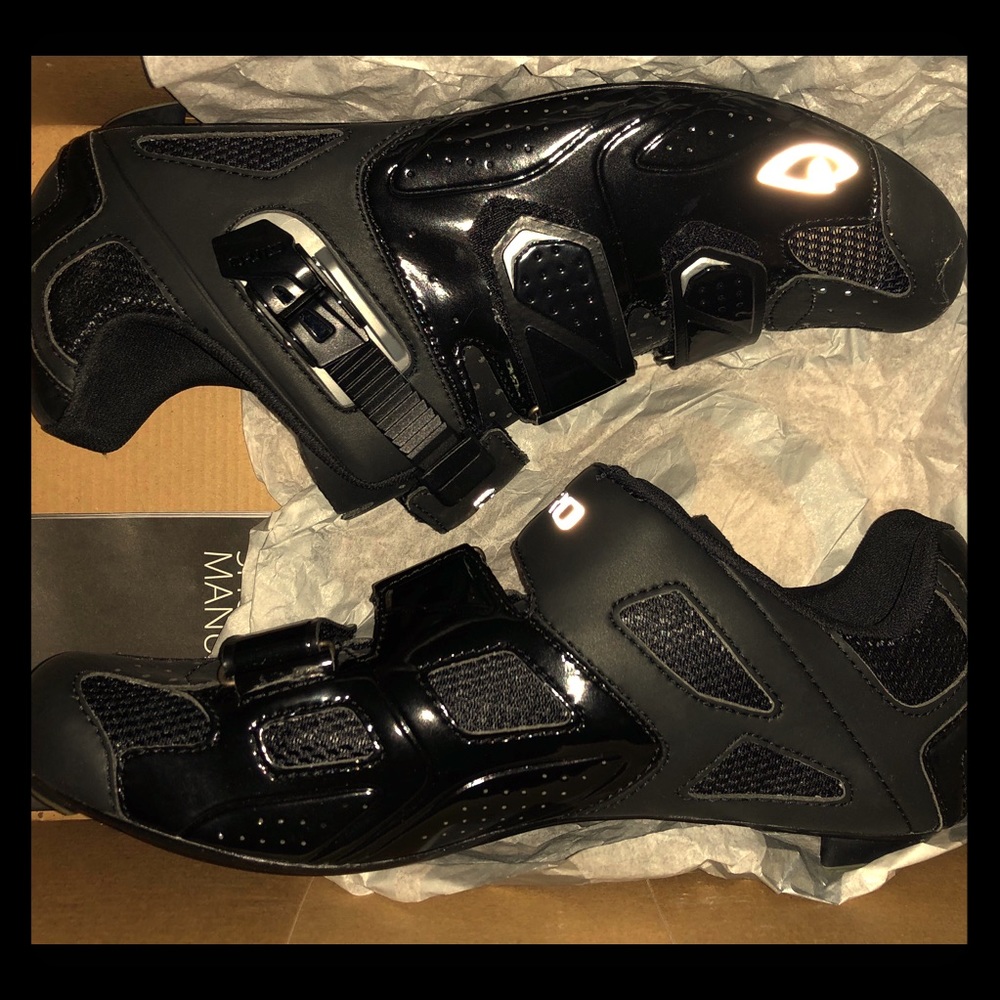 Cycling shoes Giro Carbon black NEW in box